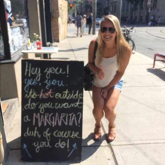 Meet your Posher, Julia - Picture 1 of 1